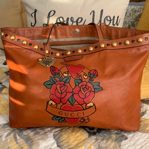 Gucci Handbags - Gucci babouska limited edition 🔥🔥 large Love tattoo leather bag❤️ tote